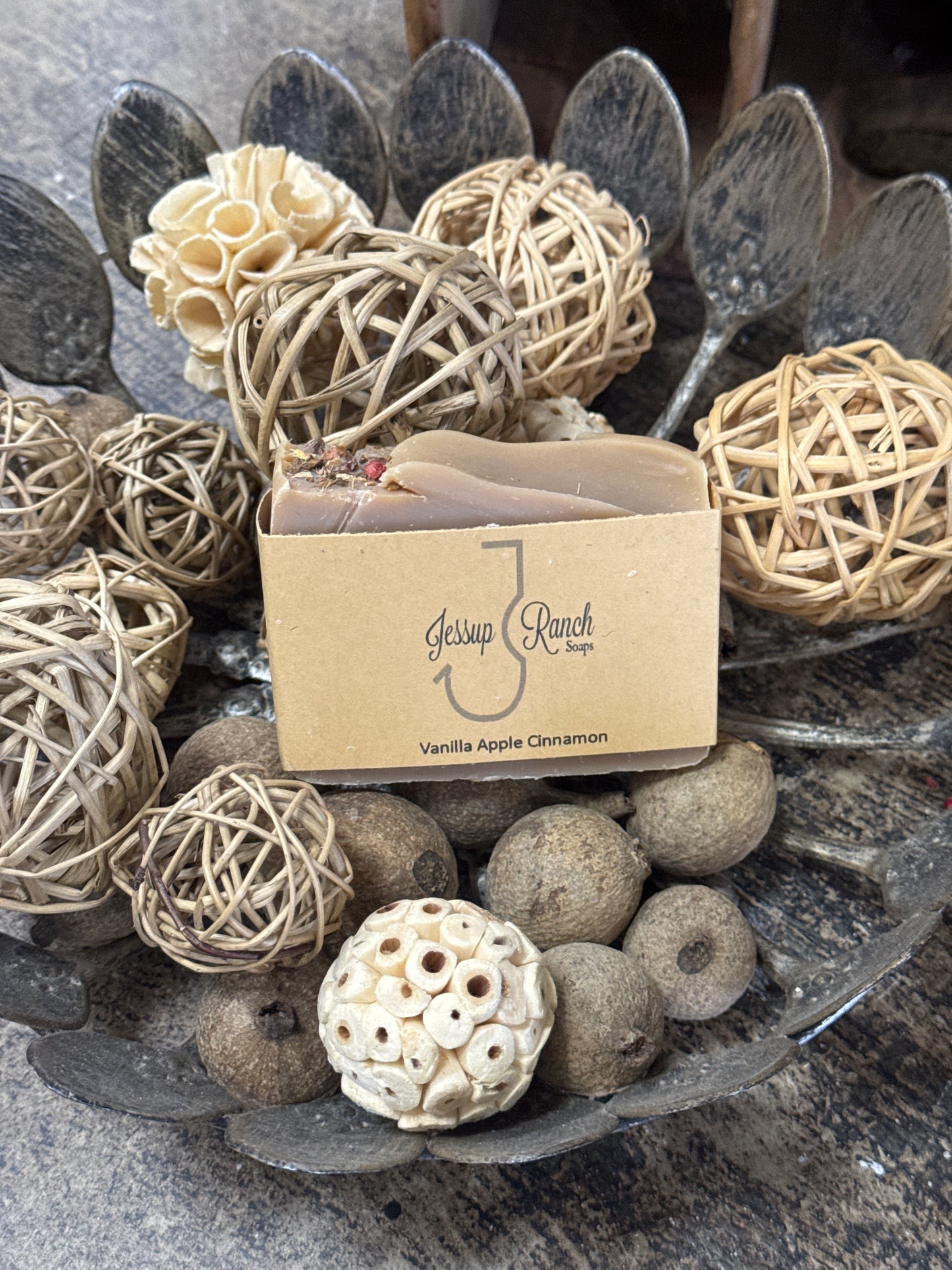 Goat Milk Soap - Vanilla Apple Cinnamon