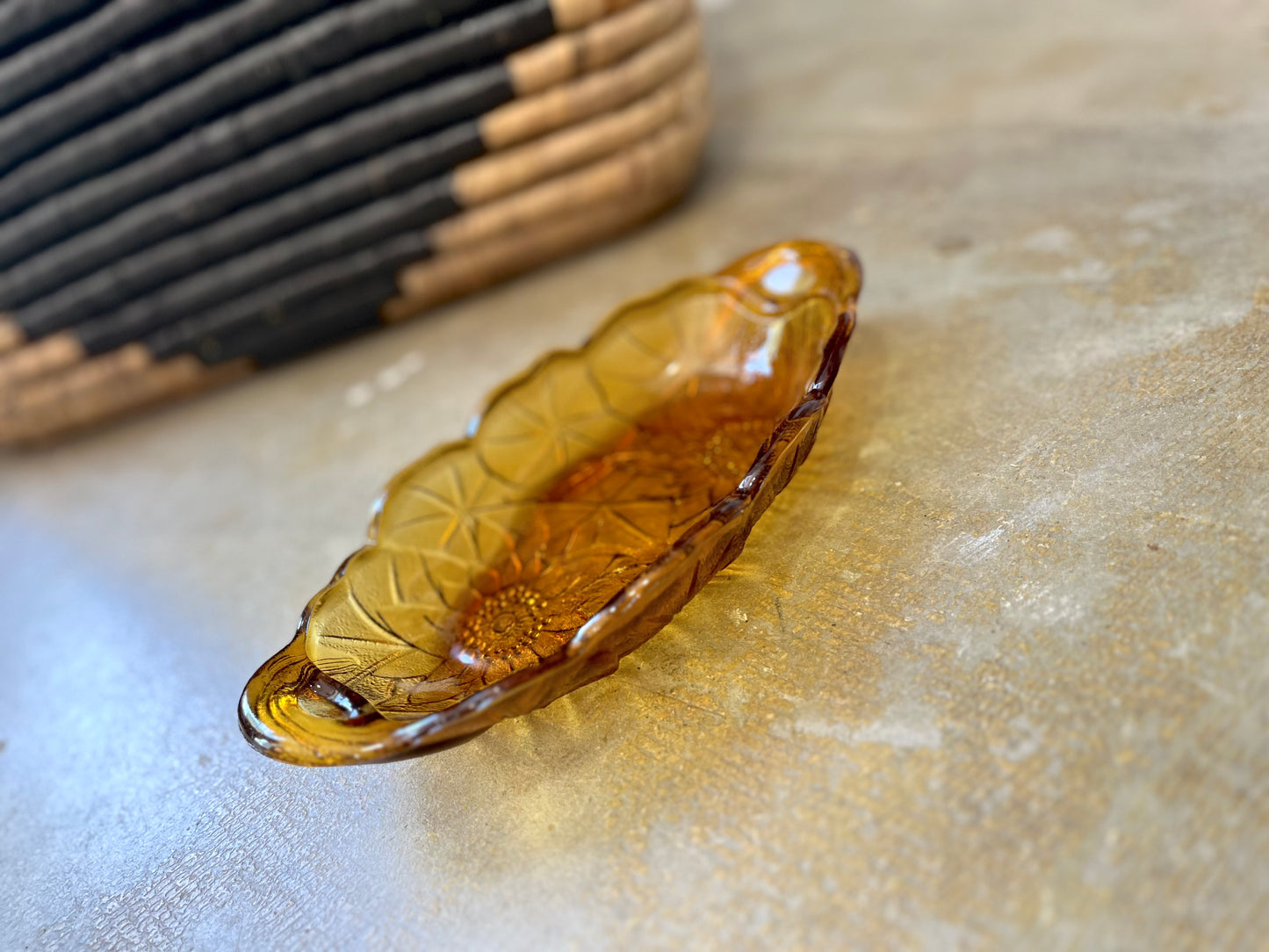 Fall Kitchen - Scalloped Sunflower Vessel