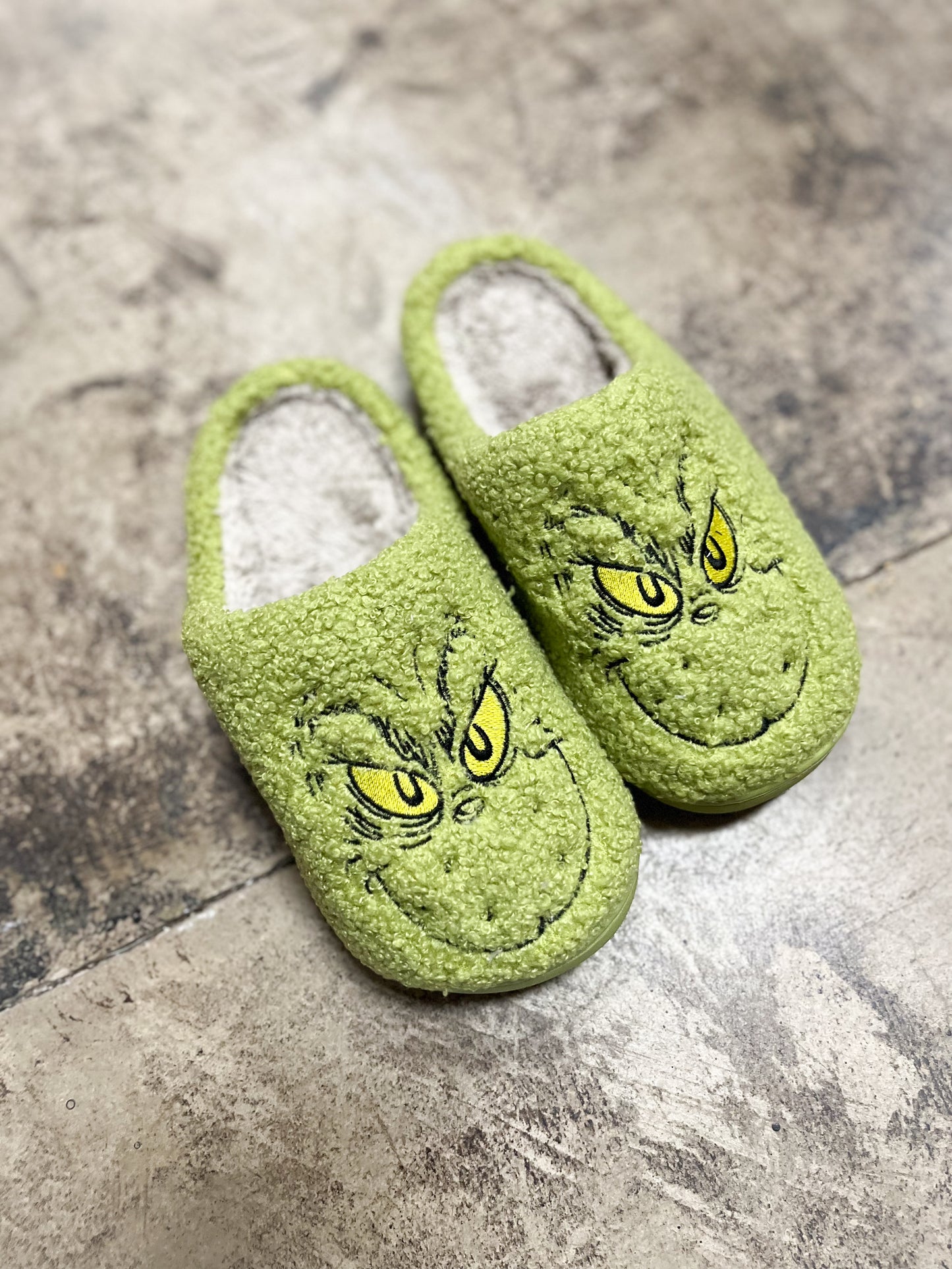 Slippers - Grinch