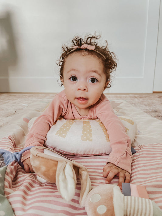 Itzy Ritzy - Tummy Time Cottage Play Mat