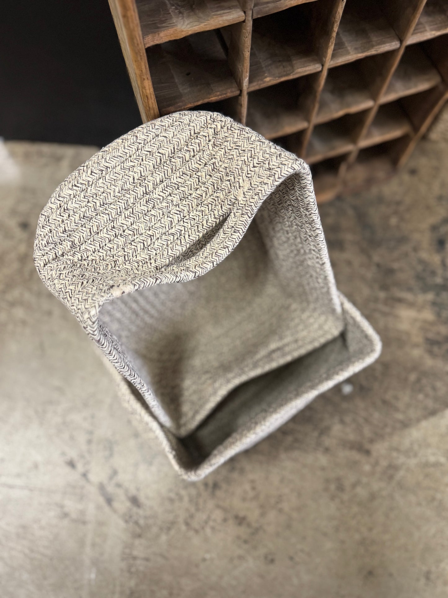 Woven Basket - Sprinkled Brown