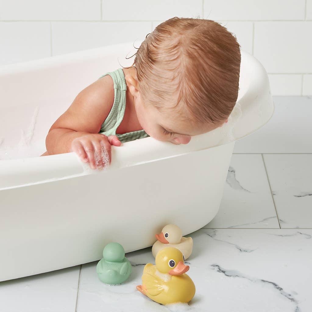 Itzy Ducky Family - Bath Toy
