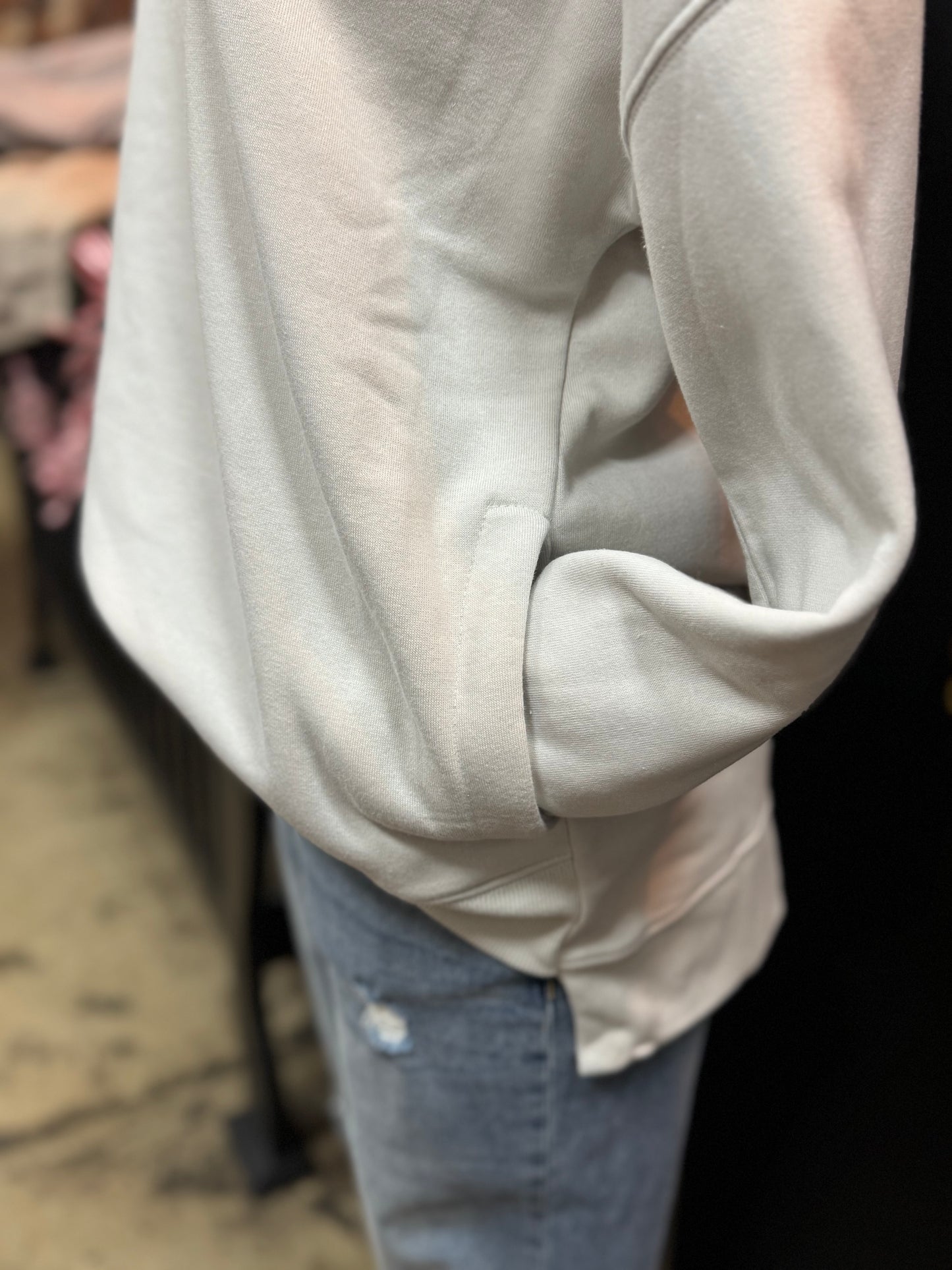 Sweatshirt - I Love Kind People.