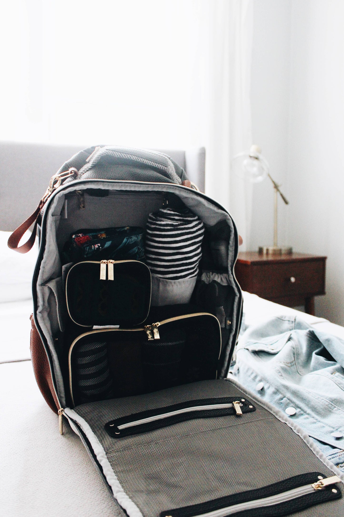 Pack Like a Boss Packing Cubes - Black & Gold