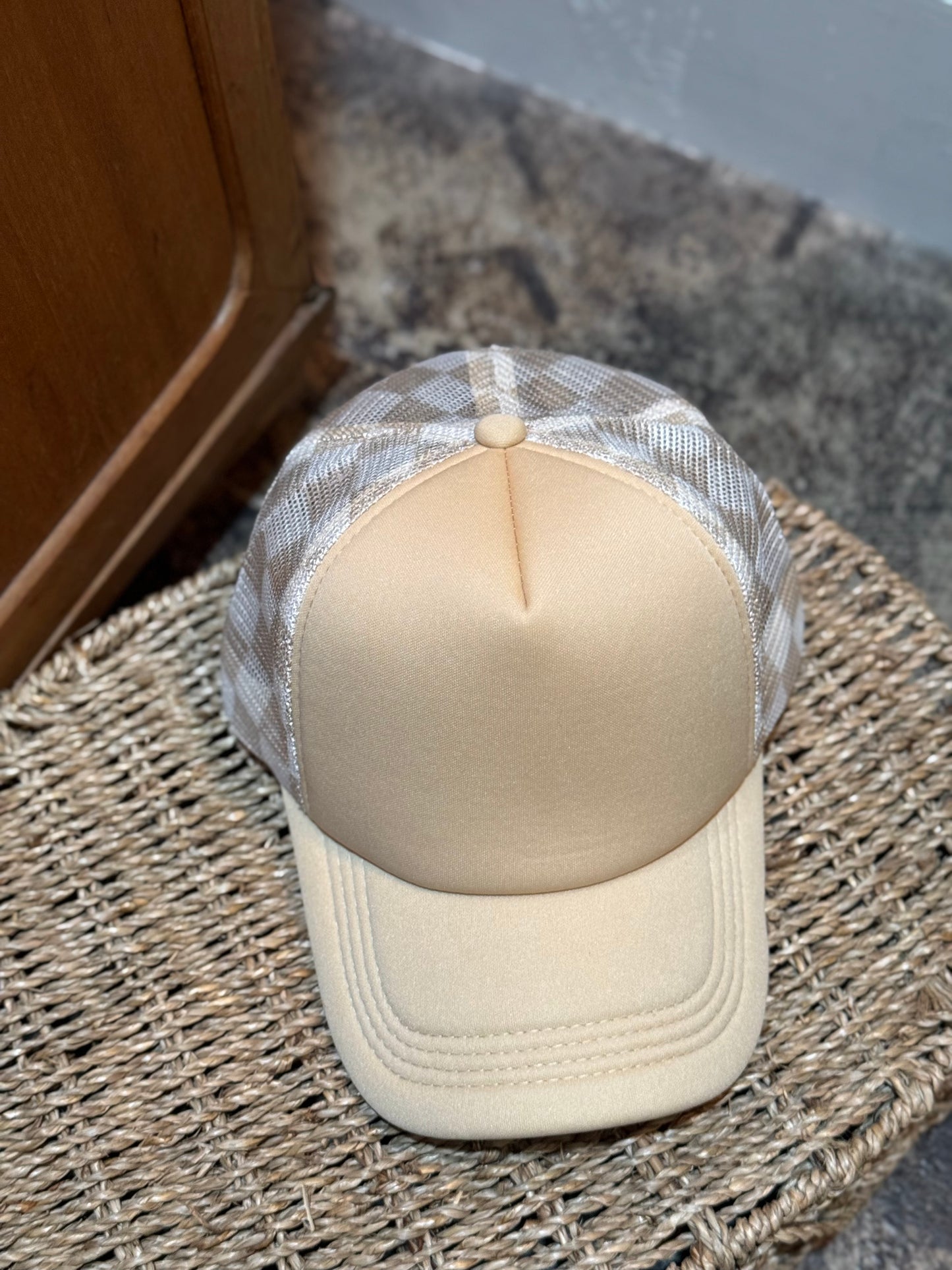 Trucker Hat - Checkered Tan
