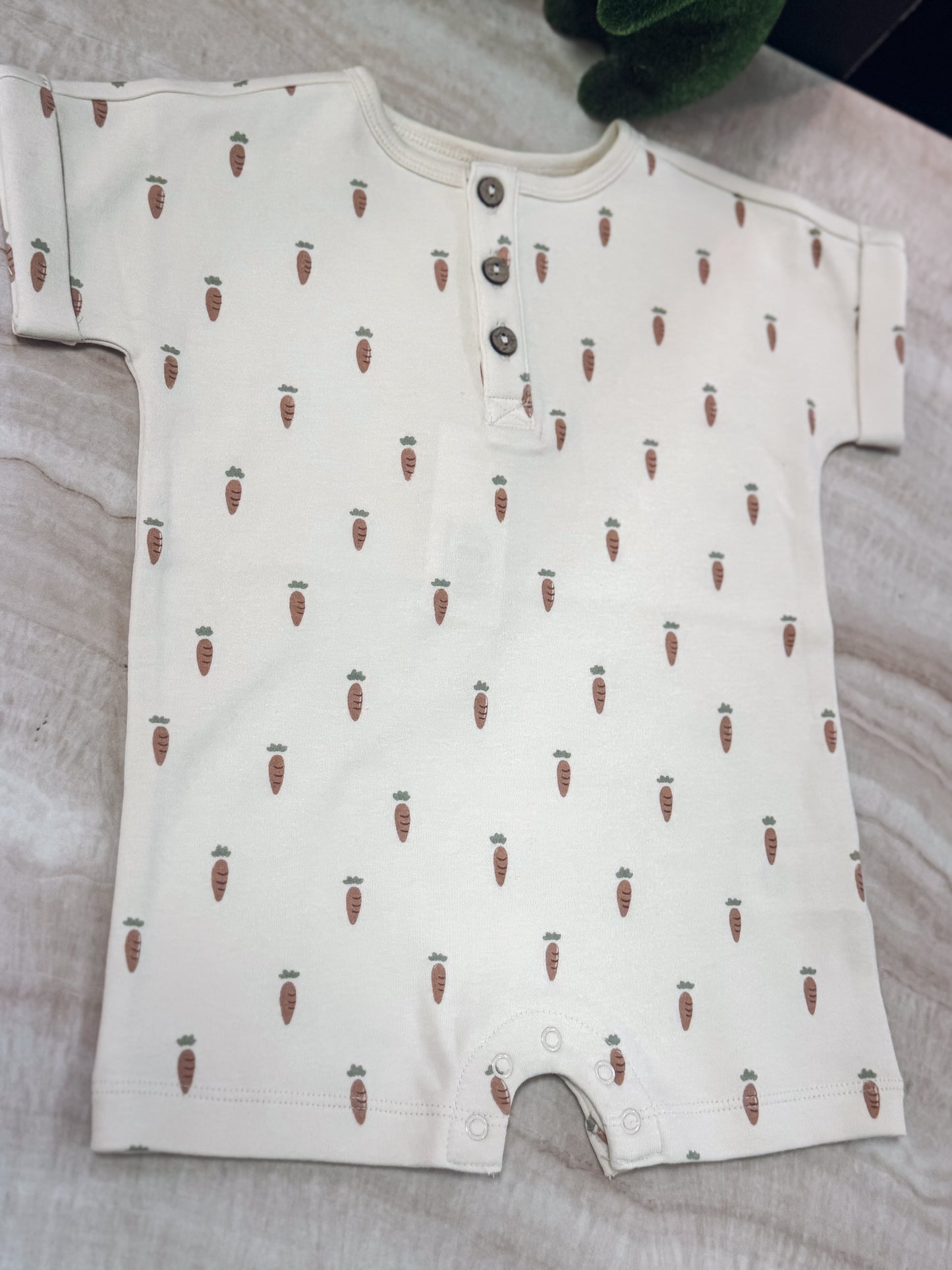 Short Sleeve Romper - Carrots