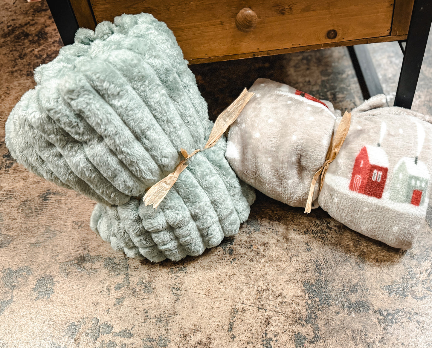 Fleece Throw Blanket - Sage Green