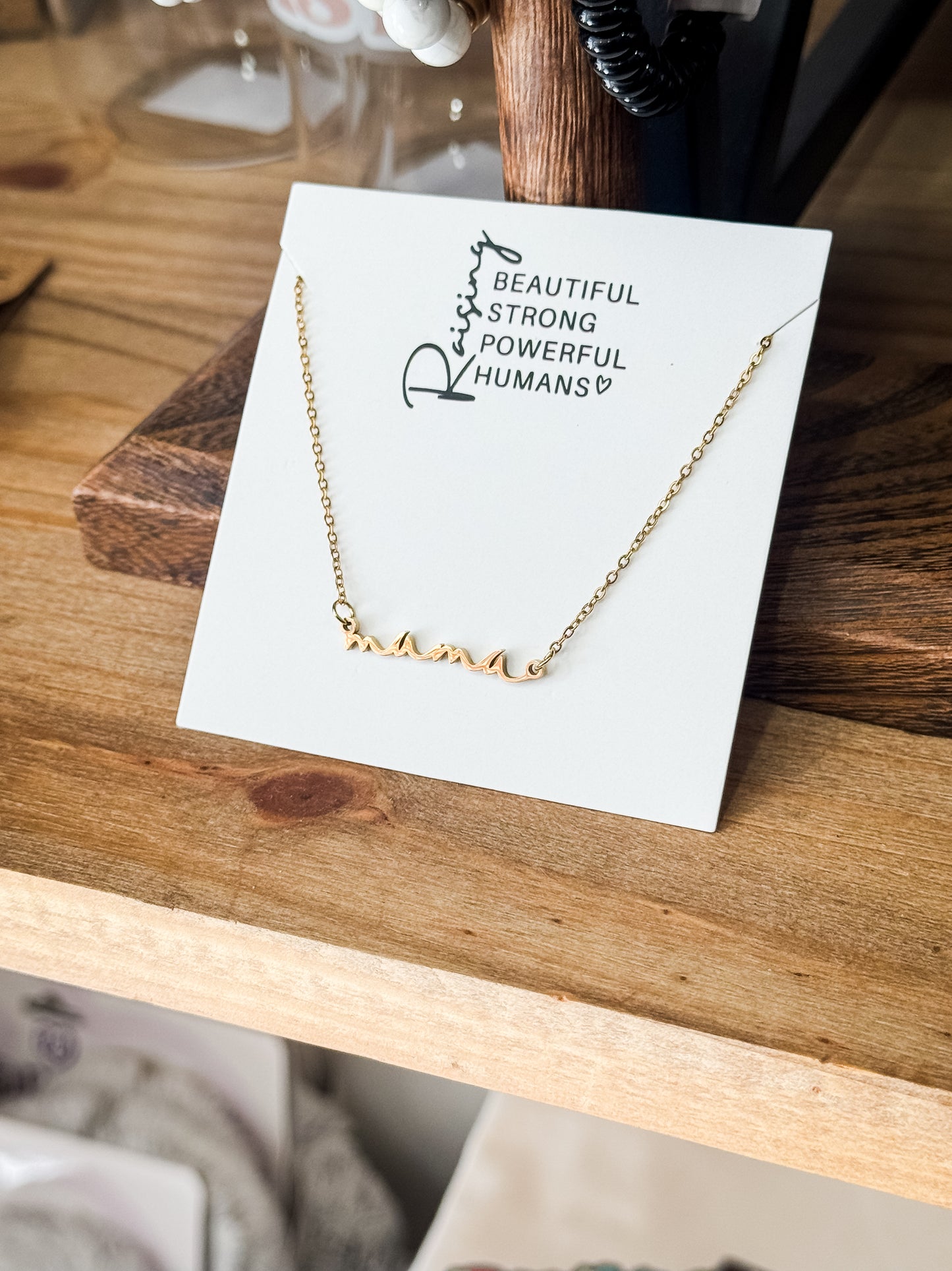 Mama Necklace - Gold