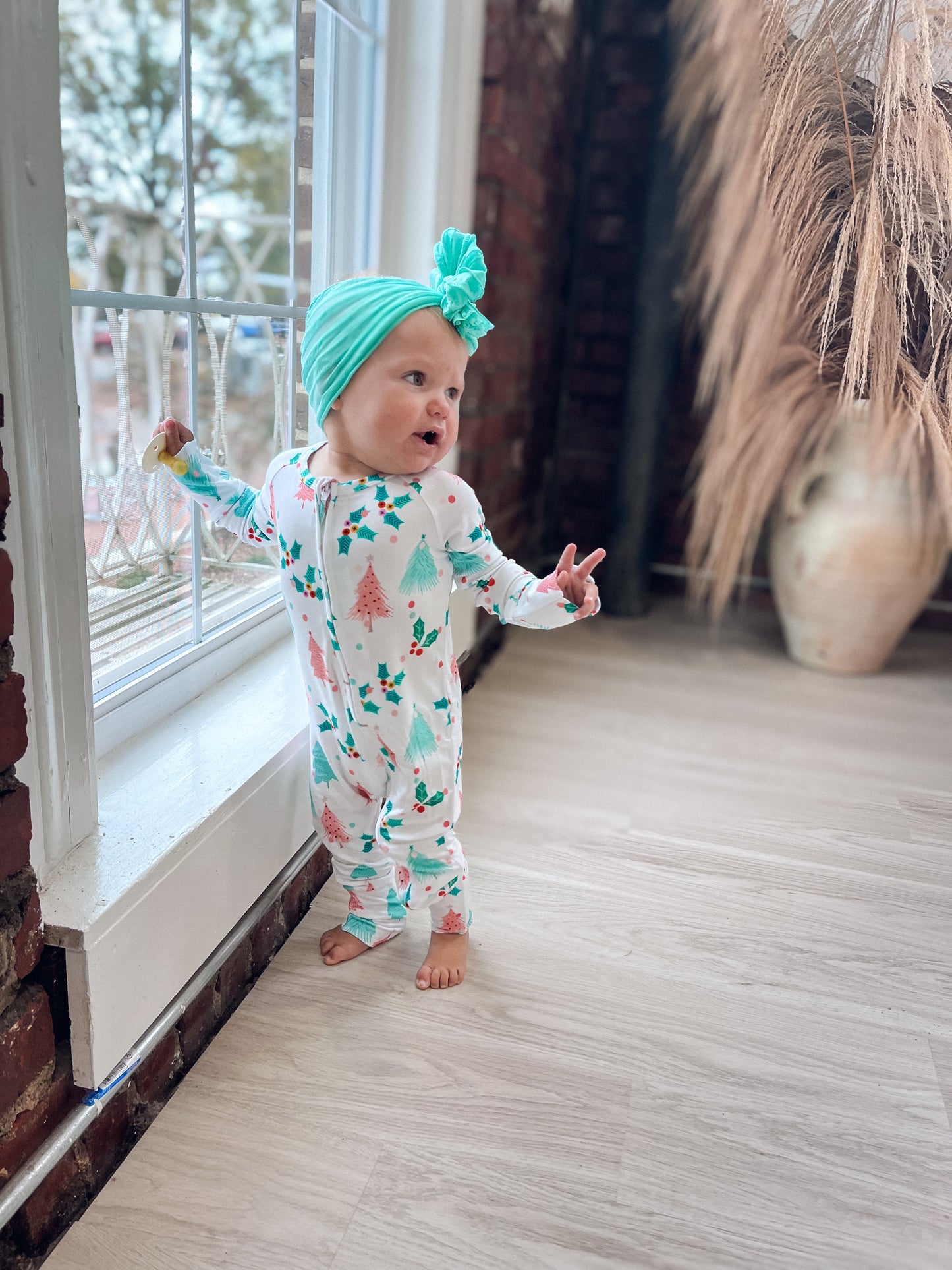 Holly Jolly - Bamboo Zipper Sleeper