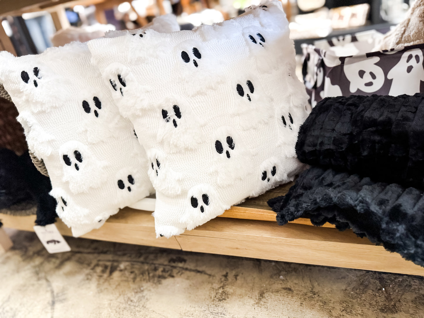 Throw Pillow - Halloween Ghost