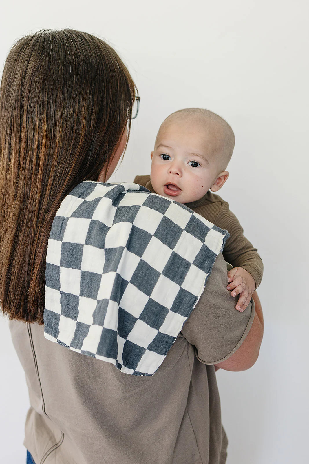 Muslin Burp Cloth - Checkered Charcoal