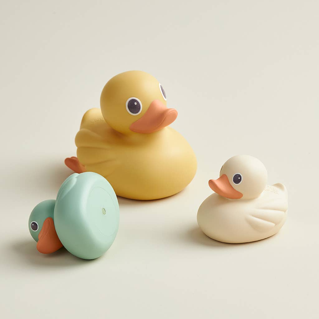 Itzy Ducky Family - Bath Toy