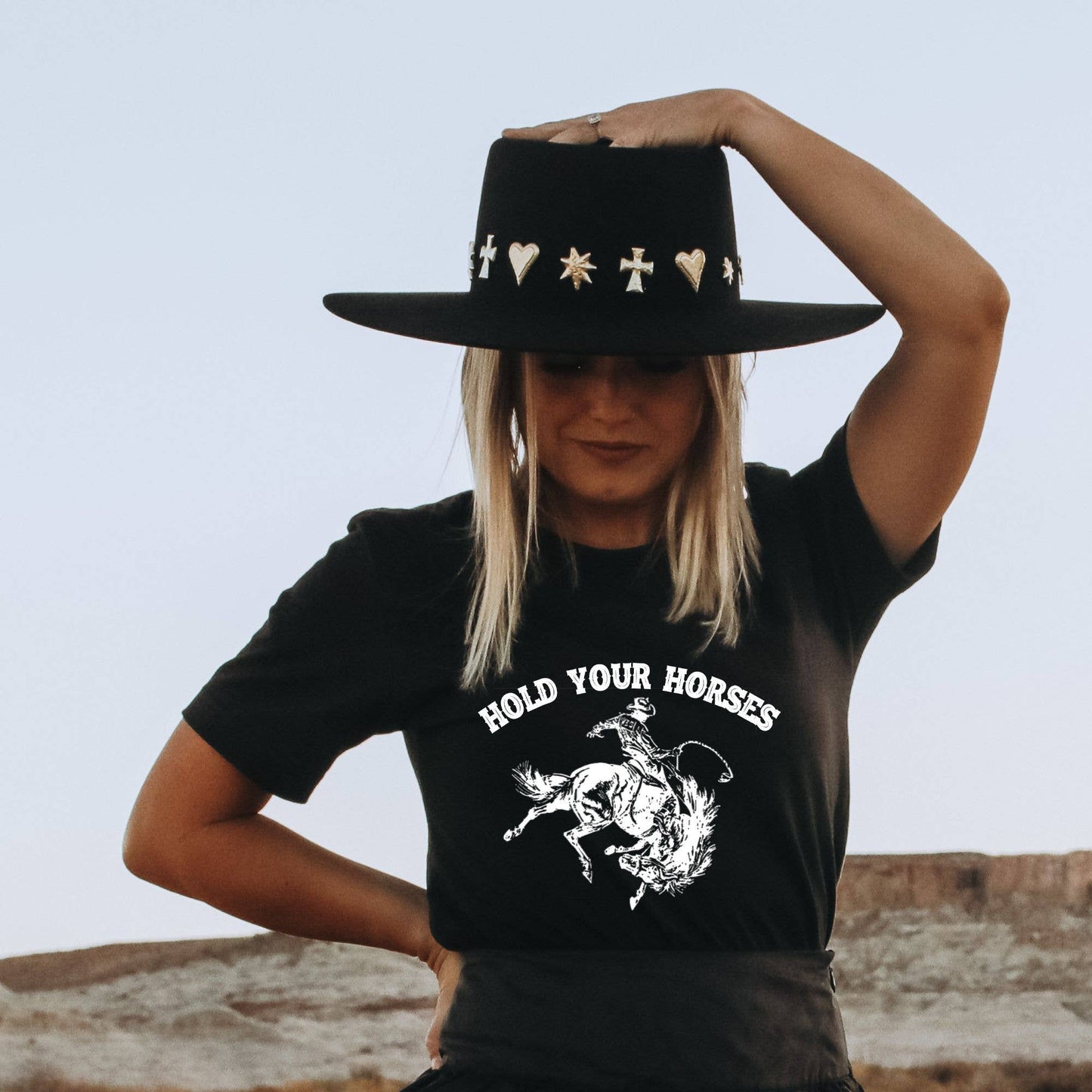 Graphic Tee - Hold Your Horses