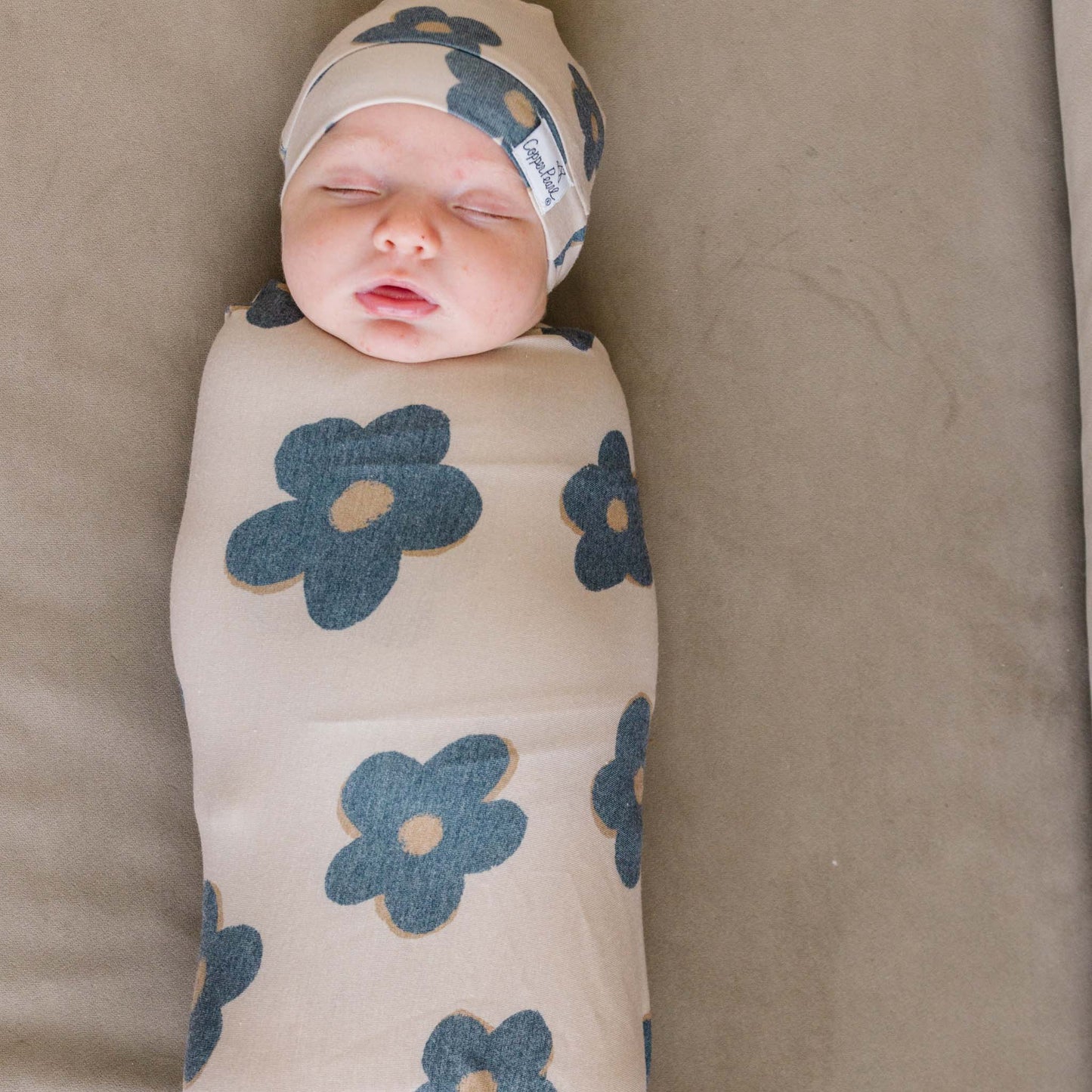 Swaddle - Gemma