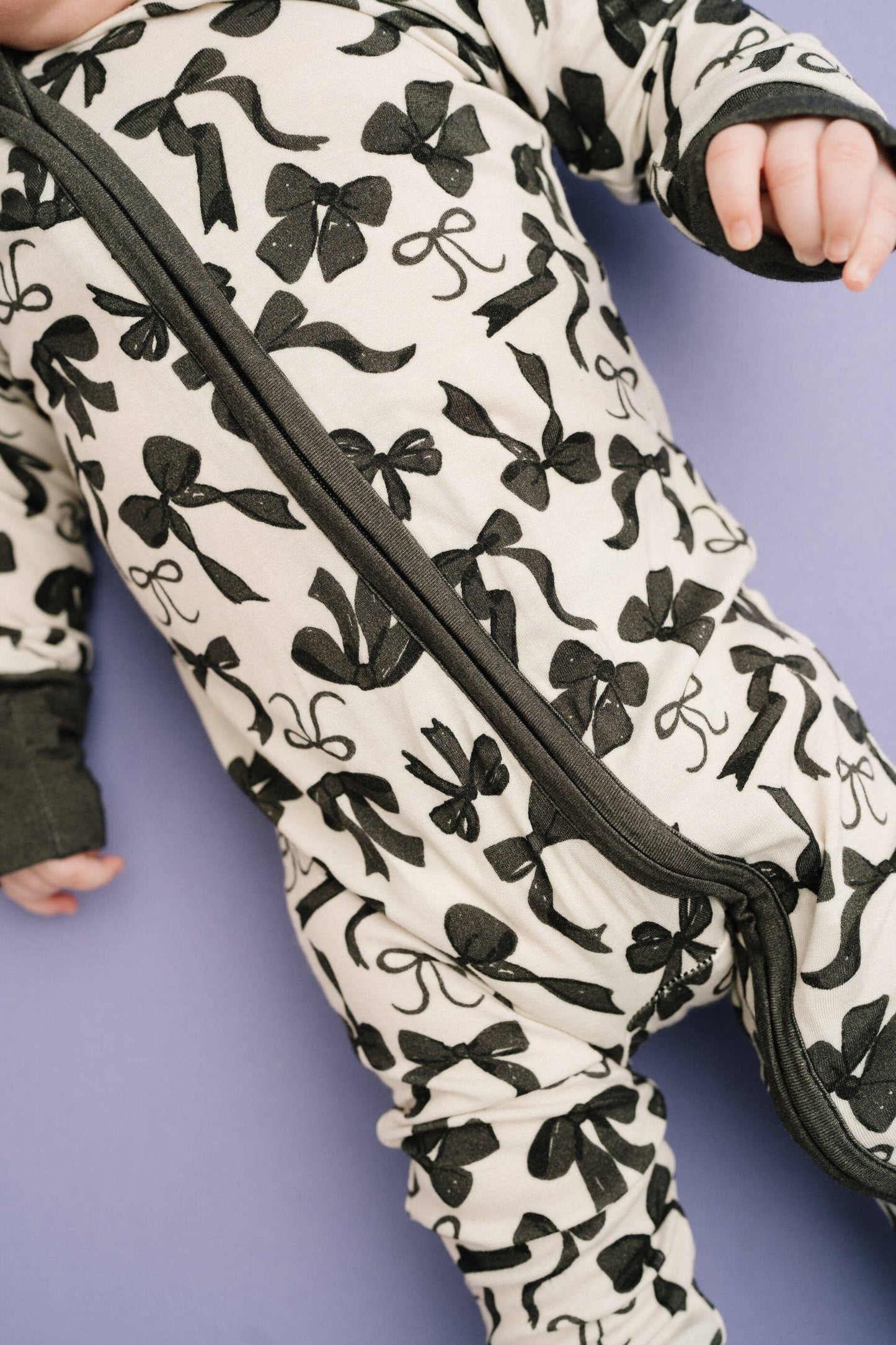 Bamboo Sleeper - Monochrome Bows