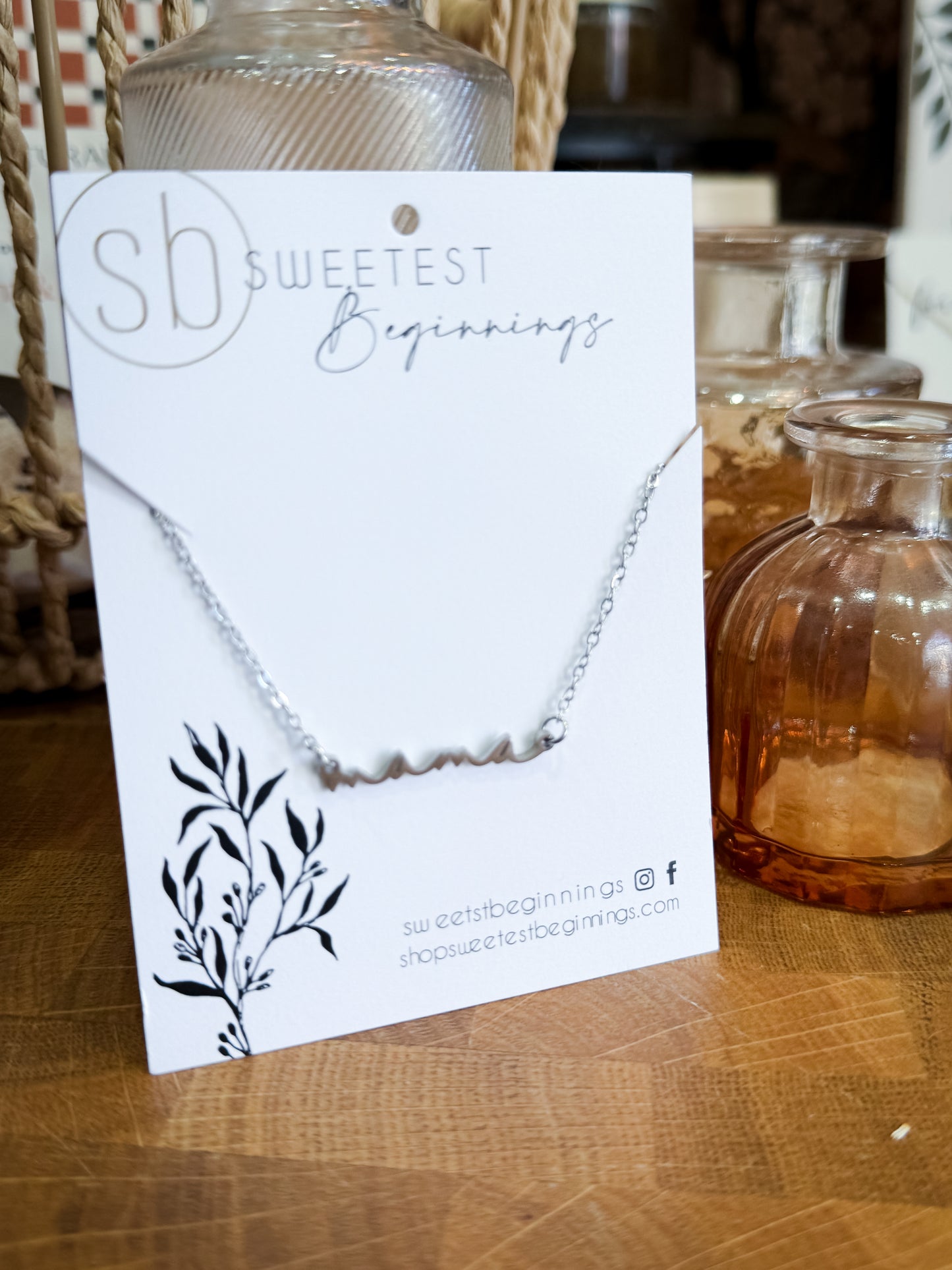 Dainty Mama Necklace - Silver