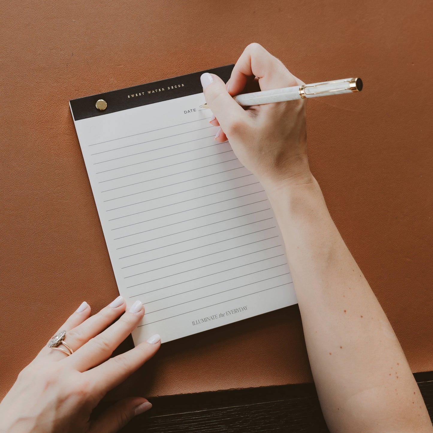 Gold Rivet - Basic Notepad