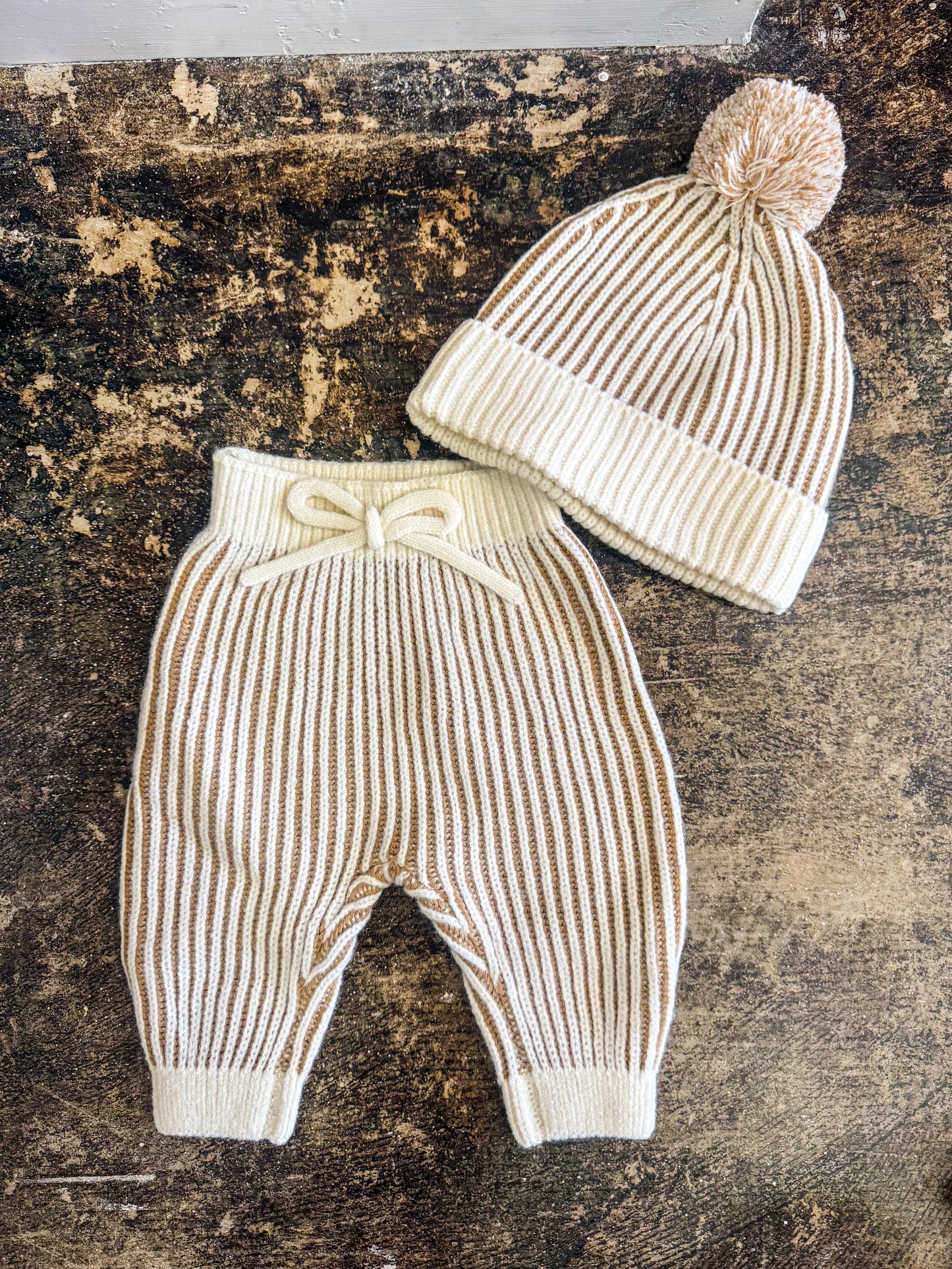 Beanie - Gold
