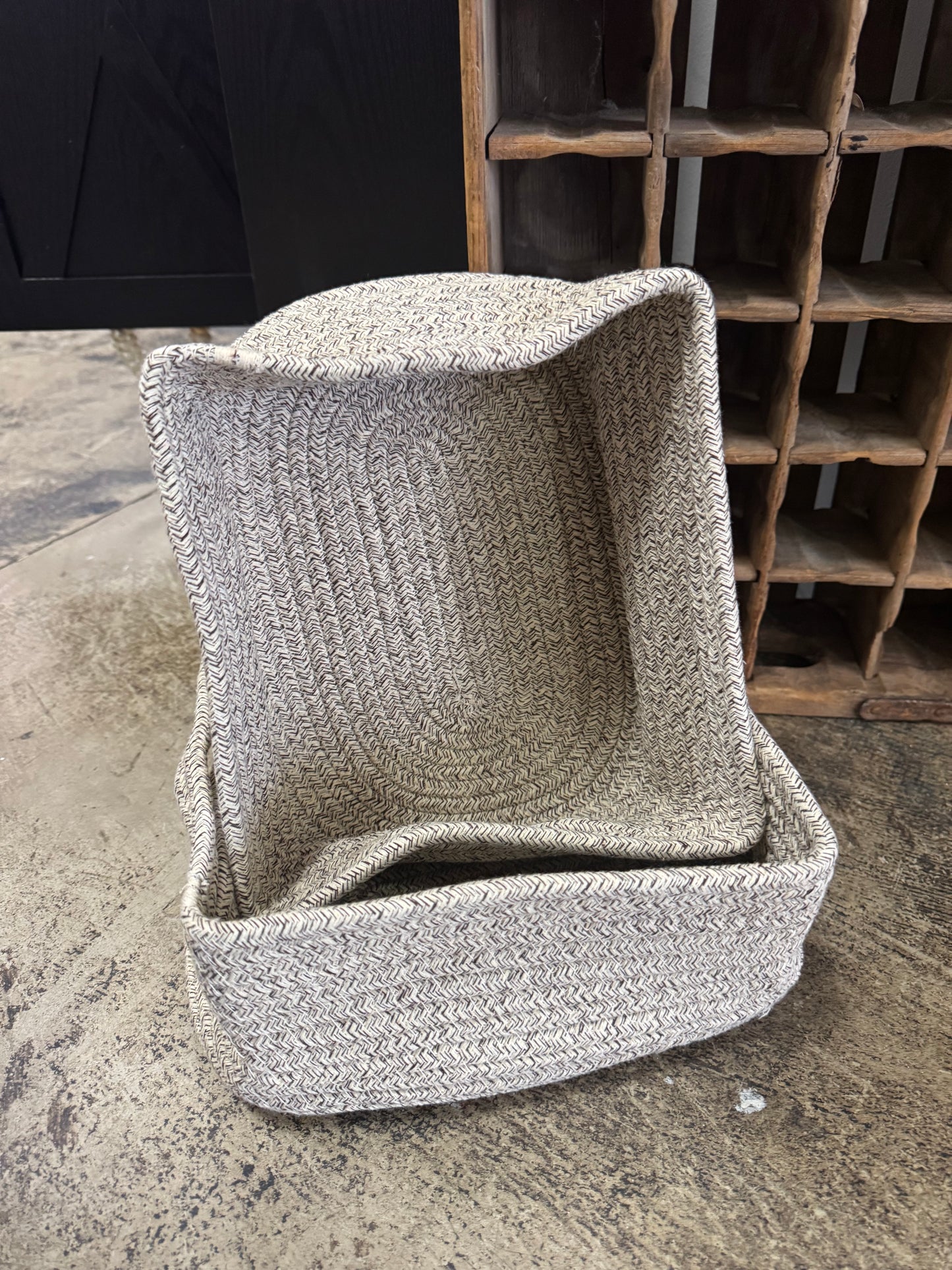 Woven Basket - Sprinkled Brown