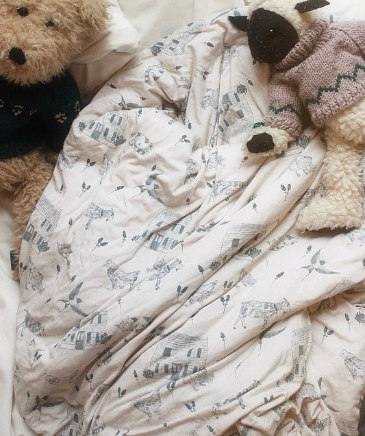 Quilted Blanket - Country Cottage