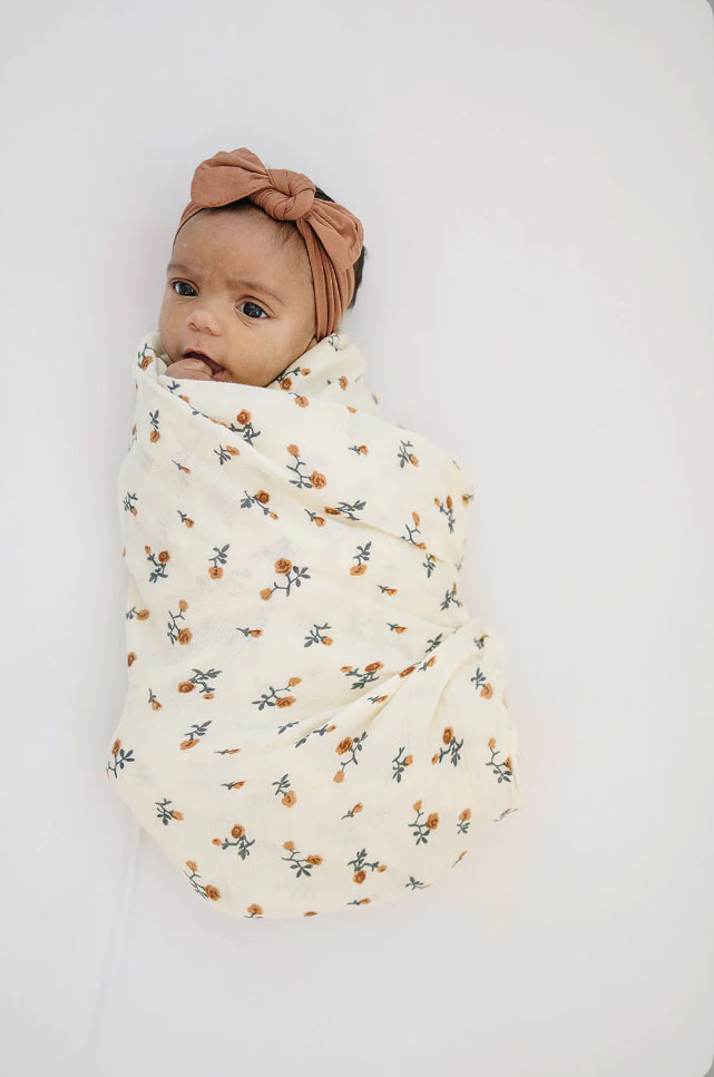 Swaddle - Cream Floral