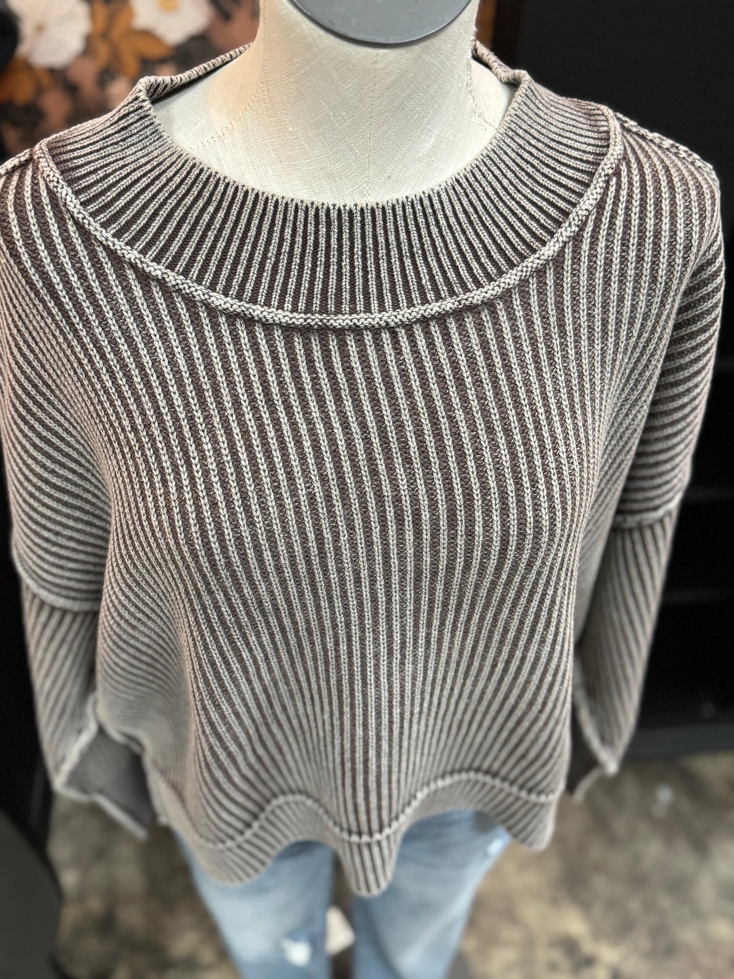 Cropped Sweater - Brown