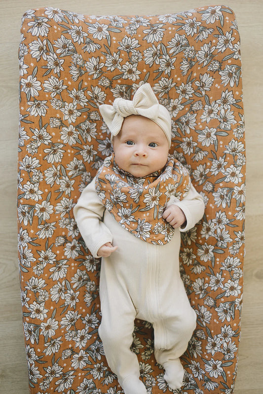 Muslin Bib - Magnolia