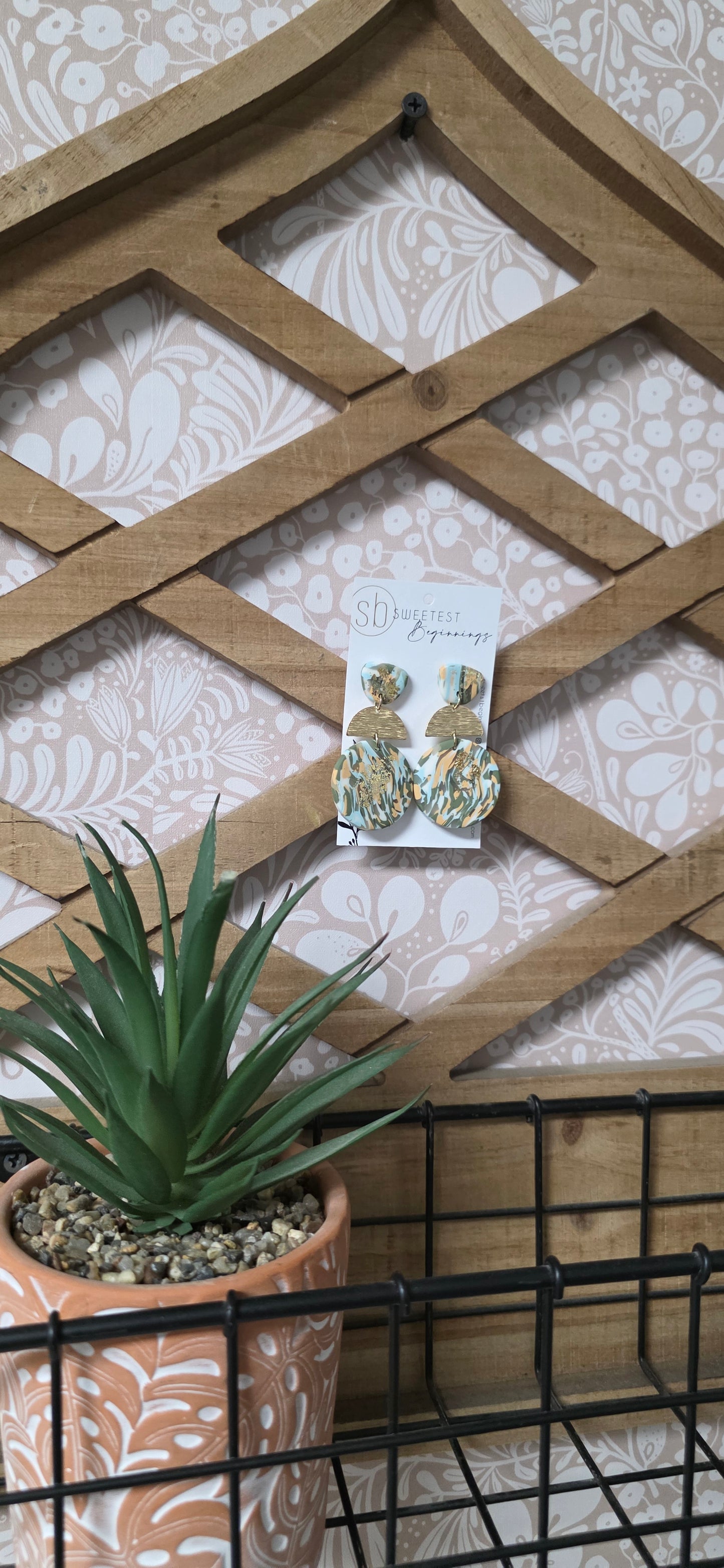 Clay Dangle Earrings - Green Gold