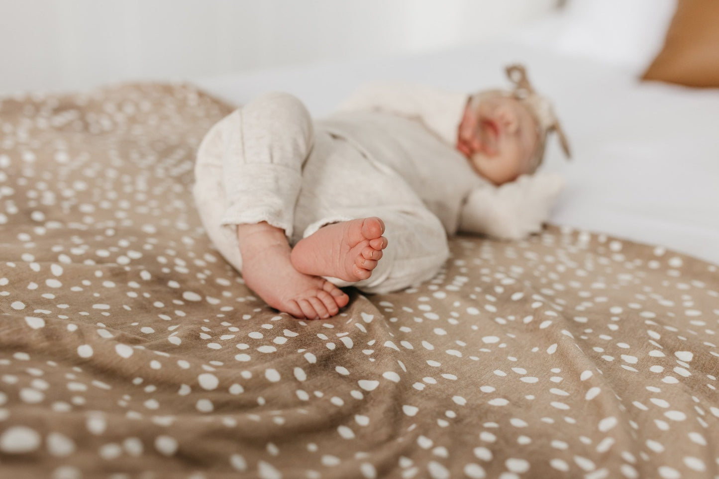 Copper Pearl Swaddle - Fawn